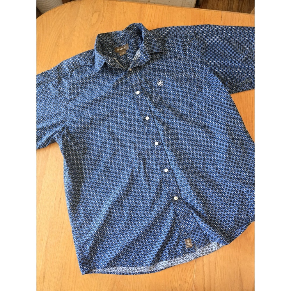 Ariat Short Sleeved Button Up Blue Geometric Mens XL